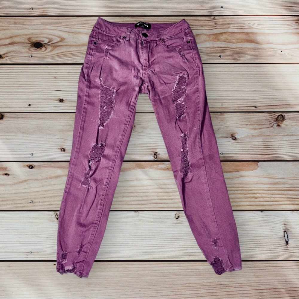 Size 5. Pink Fashion Nova distressed jeans.
